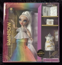 Bambola Amaya Raine Rainbow
