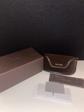 NUOVI OCCHIALI DA SOLE TOM