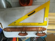 Vecchio antico attaccapanni