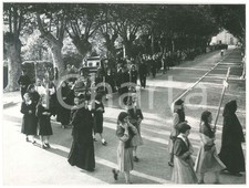 1955 ca CODOGNO (LO) Corteo