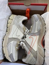 Nike Zoom Vomero 5 scarpe da