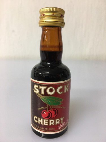 Mignon miniature stock - mignon, cherry