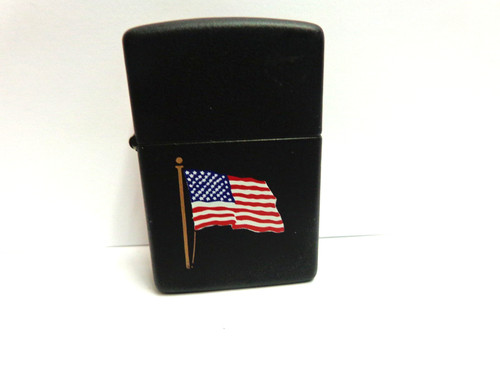Accendino zippo con - zippo, bandiera