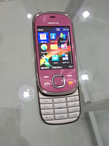 Nokia slide 7230 - nokia,