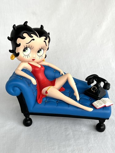 Statua betty boop seduta - statua,