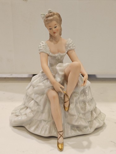 Ballerina - , in
