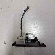 MANIGLIA E TELECAMERA COFANO