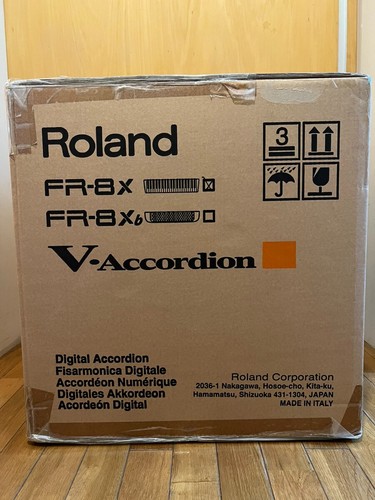 Roland v fisarmonica - roland, fr-8x