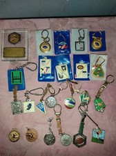 LOTTO n.22 portachiavi e 1 targhetta, vintage a tema RUGBY anni'50-'80.