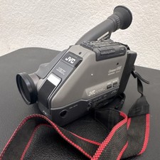 JVC GR-AX7 VHS-C videocamera