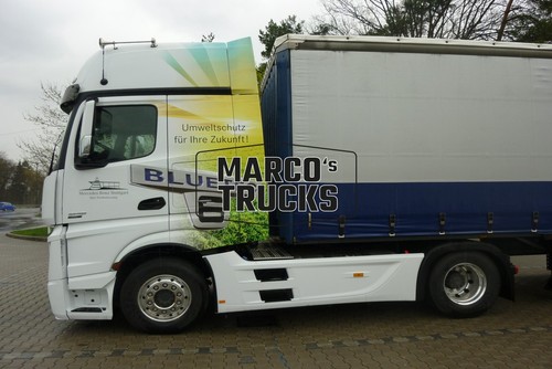 Foto camion mercedes benz - foto,