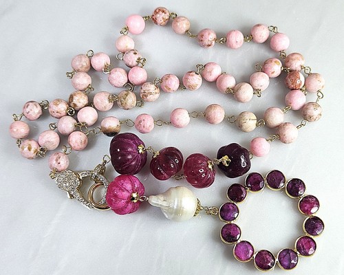 Collana sautoir con rubini