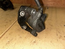 Pinza freno anteriore sinistra