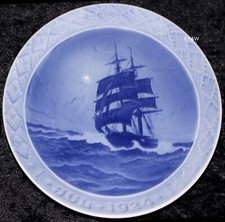 1924 ROYAL COPENHAGEN PIATTO