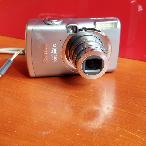 Canon ixus 800 - , is