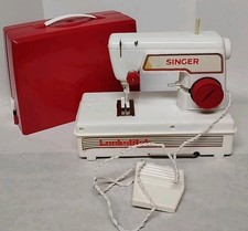 Macchina da cucire e pedale