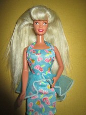 B1724) VECCHI ORECCHINI BARBIE MATTEL INDONESIA + ETICHETTA ABITO ORIGINALE + SCARPE ALTE