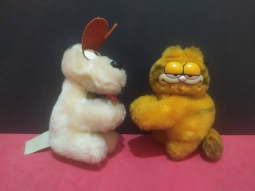 Vecchie bambole figure