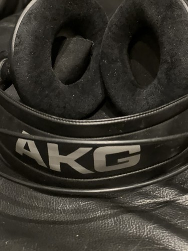 Cuffie over the - , akg