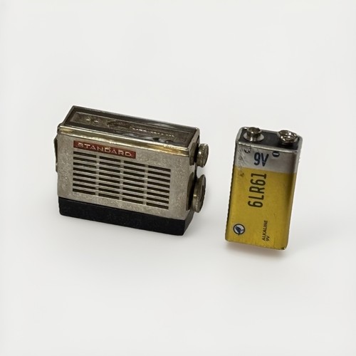 Vintage radio tascabile