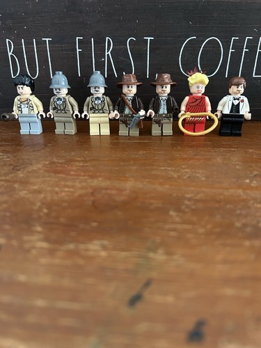 Lego minifigures indiana jones - indiana,
