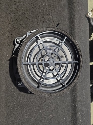 Haut parleur enceinte audi - parleur,