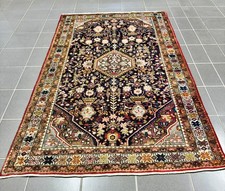 Tappeto persiano annodato a