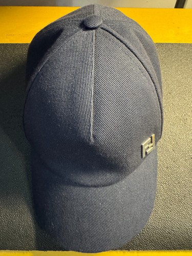 Cappello fendi con - con, logo
