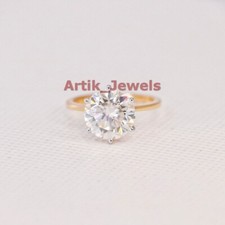 Moissanite Rotonda Con 14K