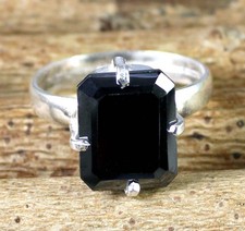 Anello solitario diamante nero