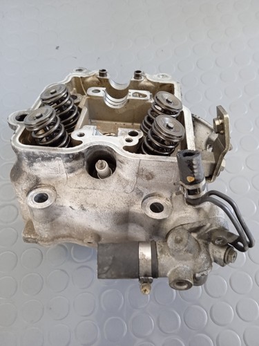 Testata con valvole suzuki - con,