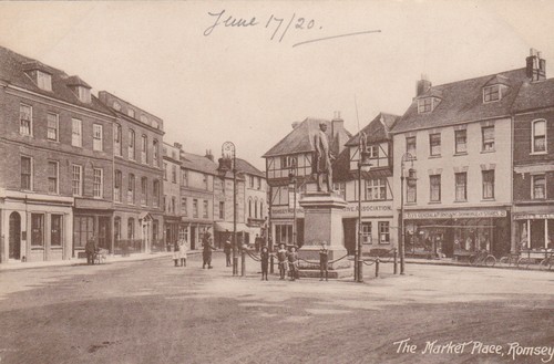 Market place romsey c1920 - romsey,