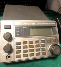 SCANNER  RICEVITORE  AOR AR 3000  CON CAVO PER COLLEGAMENTO A COMPUTER E MANUALE