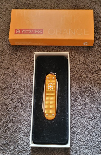 Victorinox classic alox - sd,