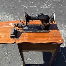 Vintage Singer Model 66 “Red