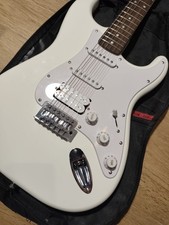 Squier Fender Stratocaster HSS