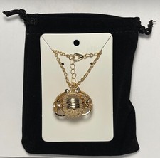 Collana con ciondolo