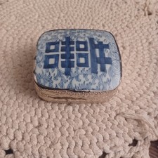 Antica Scatola cinese in peltro e porcellana decorata "Doppia Felicità" Cm 10x10