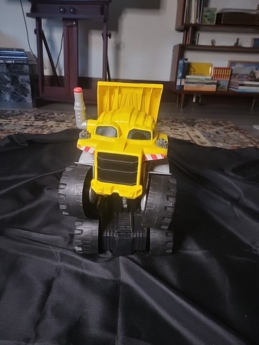 Matchbox rocky robot - il,