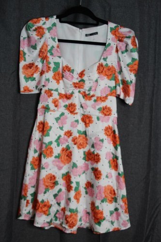 Abito zara floreale - zara, manica