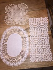 Centrini tre pezzi Pizzo uncinetto pizzo shabby e pizzo macramè 