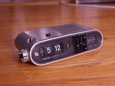 Toshiba Flip Clock Vintage