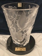 Lalique ®️ Base Adesiva