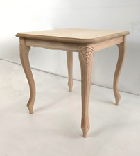 Tavolino quadrato in legno