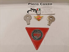 MOTO GUZZI  GALLETTO CHIAVI CASSETTA UTENSILI, PIN, DECAL CINQUANTESIMO 1971