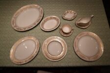 servizio piatti Wedgwood Gold Columbia da 89 pezzi in condizioni eccellenti