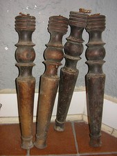 4 gambe da sgabello o tavolino