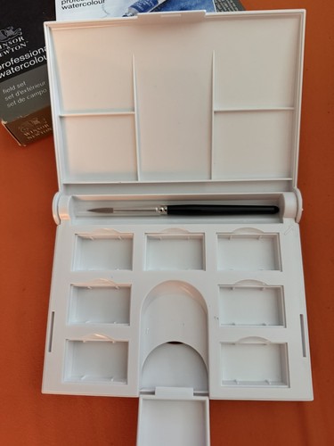Winsor newton artists set - &,