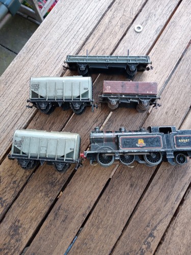 Model train 69567 for