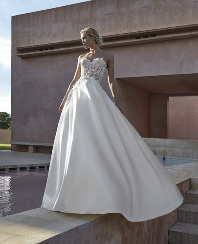 Pronovias wedding dress